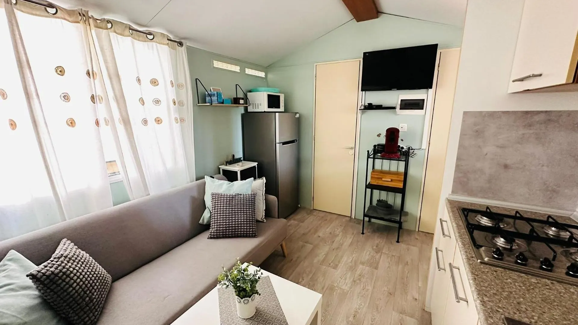 Mobile Home Le Adria, Drage Pakostane 0*,