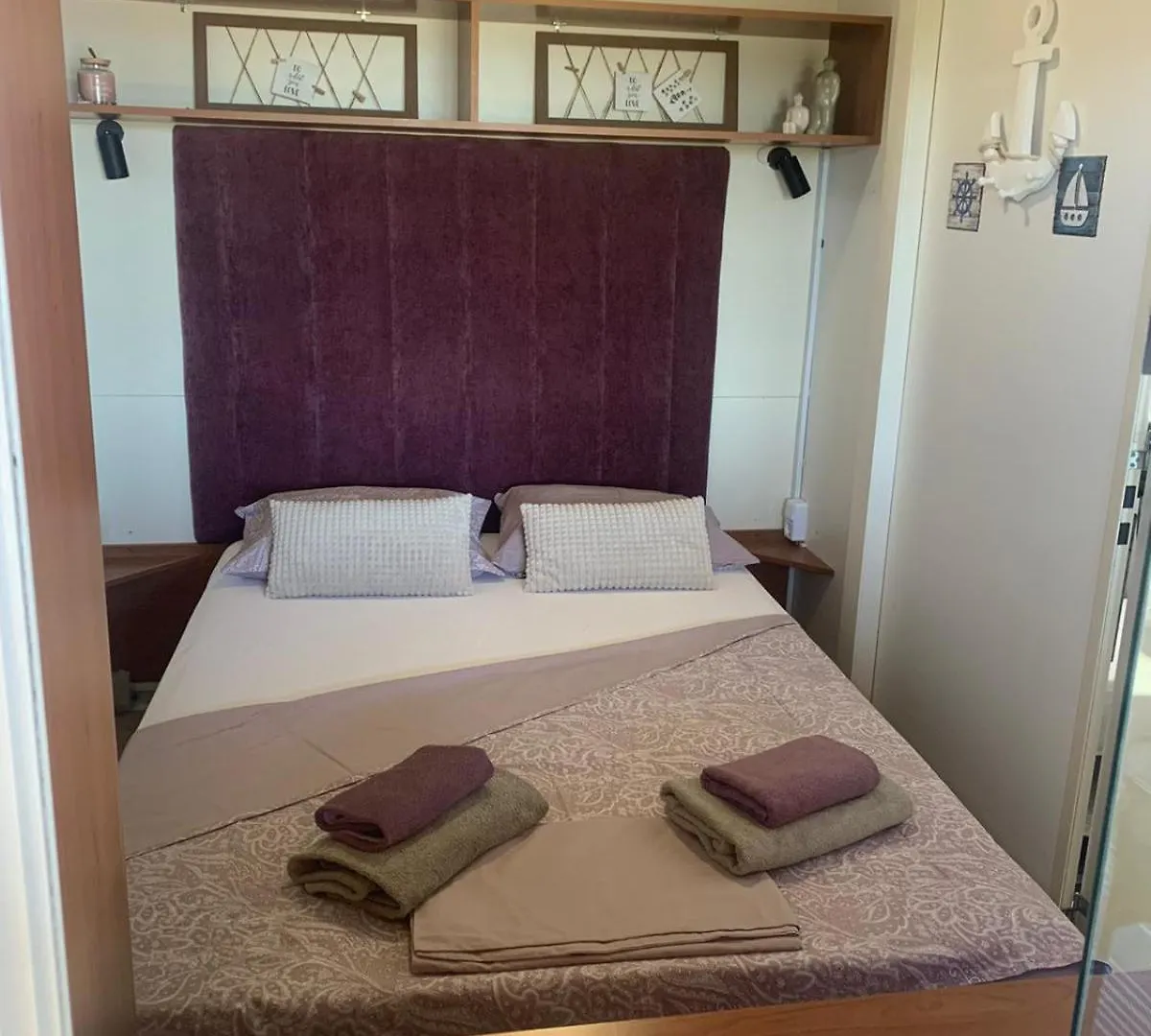 Mobile Home Le Adria, Drage Pakostane