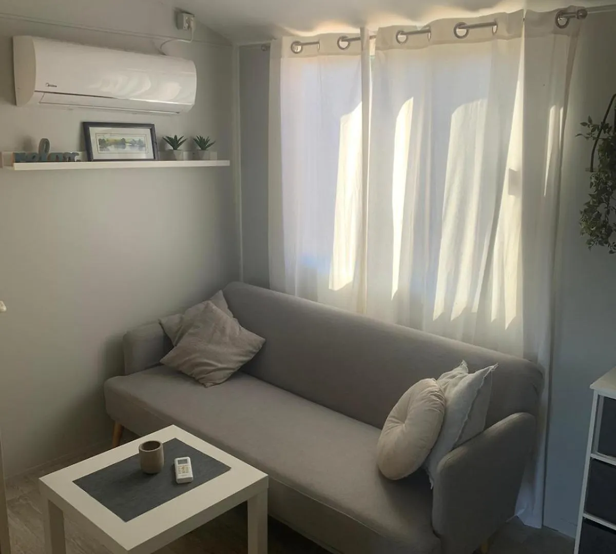 Mobile Home Le Adria, Drage Pakostane بيت للعطل